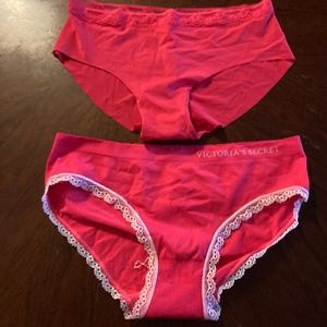 Ladies Pink Victoria Secret Panites New without tags Sm